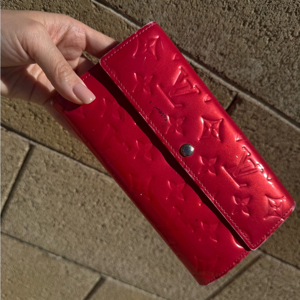 Louis Vuitton hot pink wallet - Picture 13 of 15
